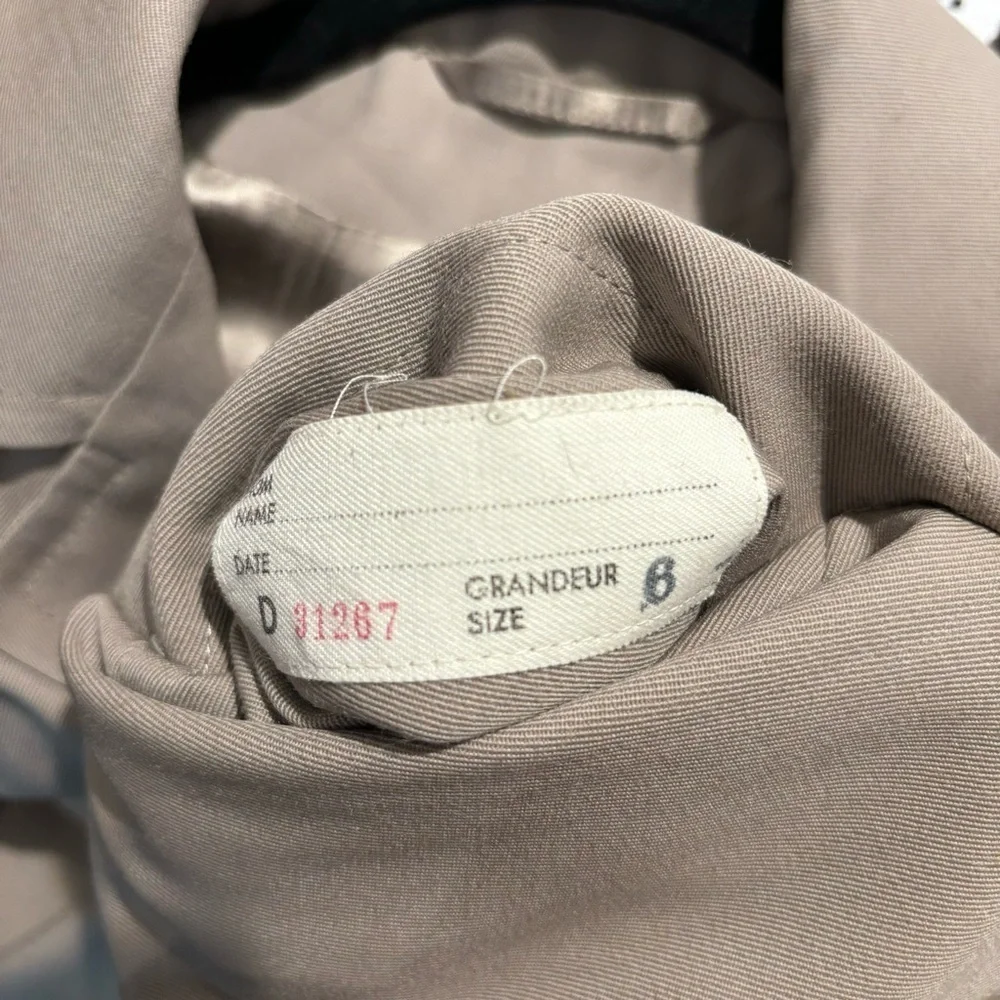 AQUASCUTUM SZ 6 UK Wool Raglan Sleeve Back Slit Belt Trench Coat with Pockets - Picture 9 of 14